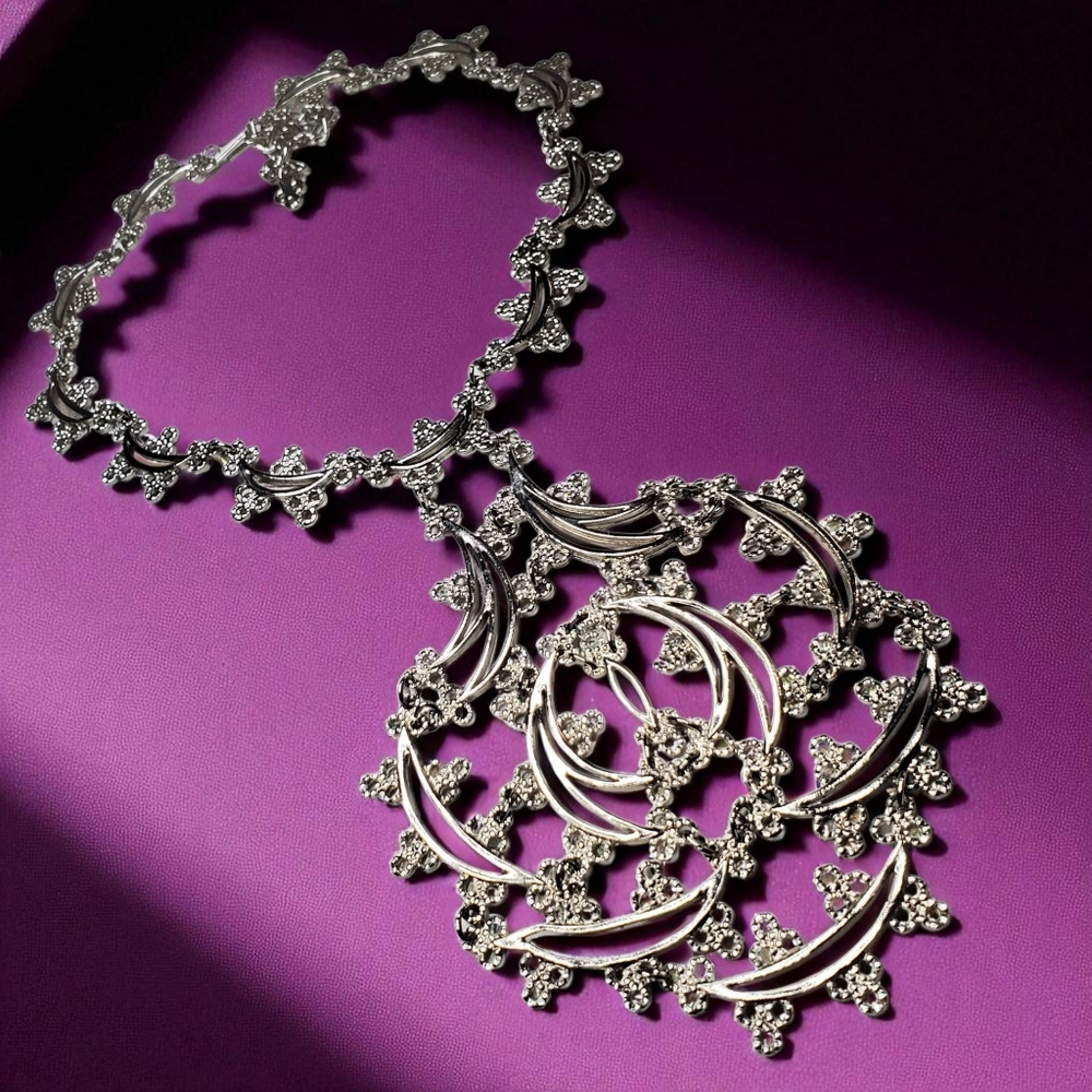 1973 MONET Silver Primavera Massive Statement Necklace Book Piece - Picture 5 of 6